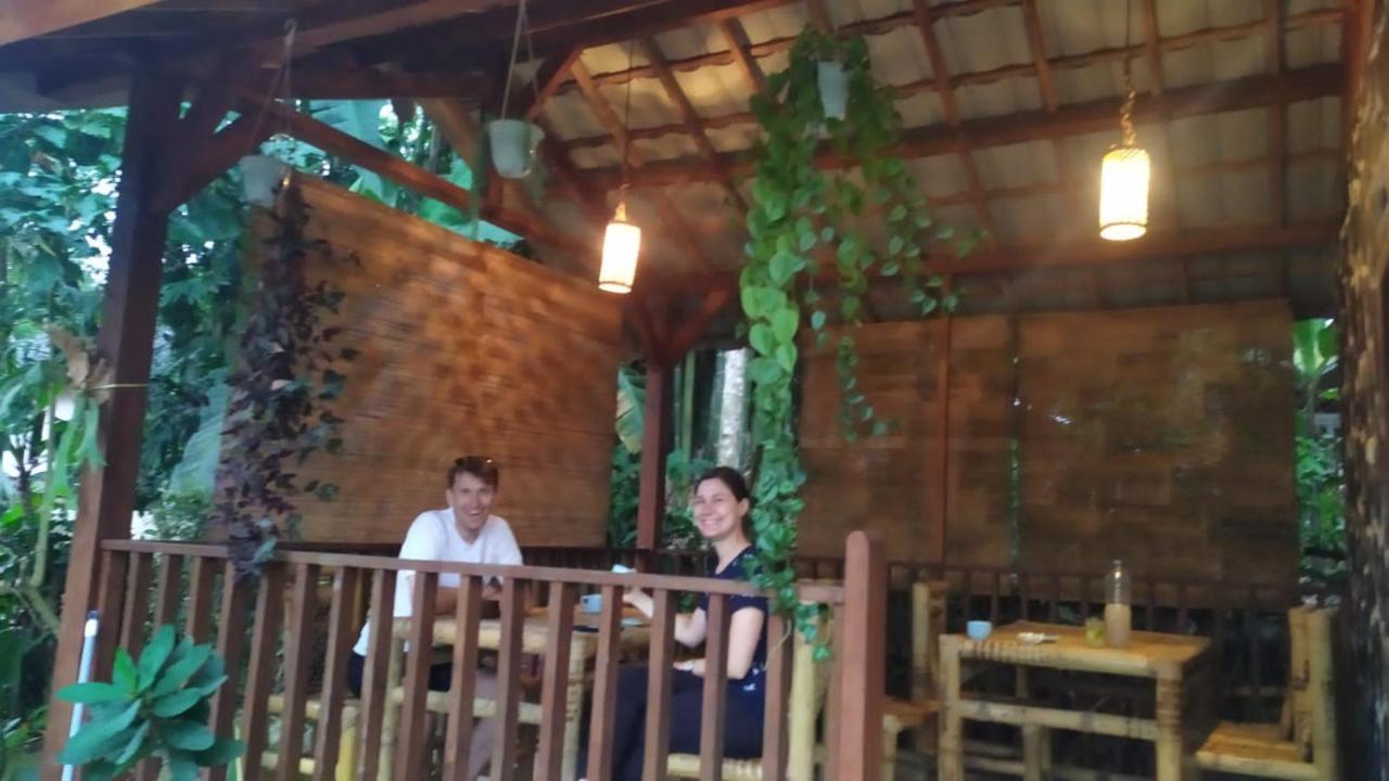 Pondok Rinjani Bungalow Тетебату Екстер'єр фото