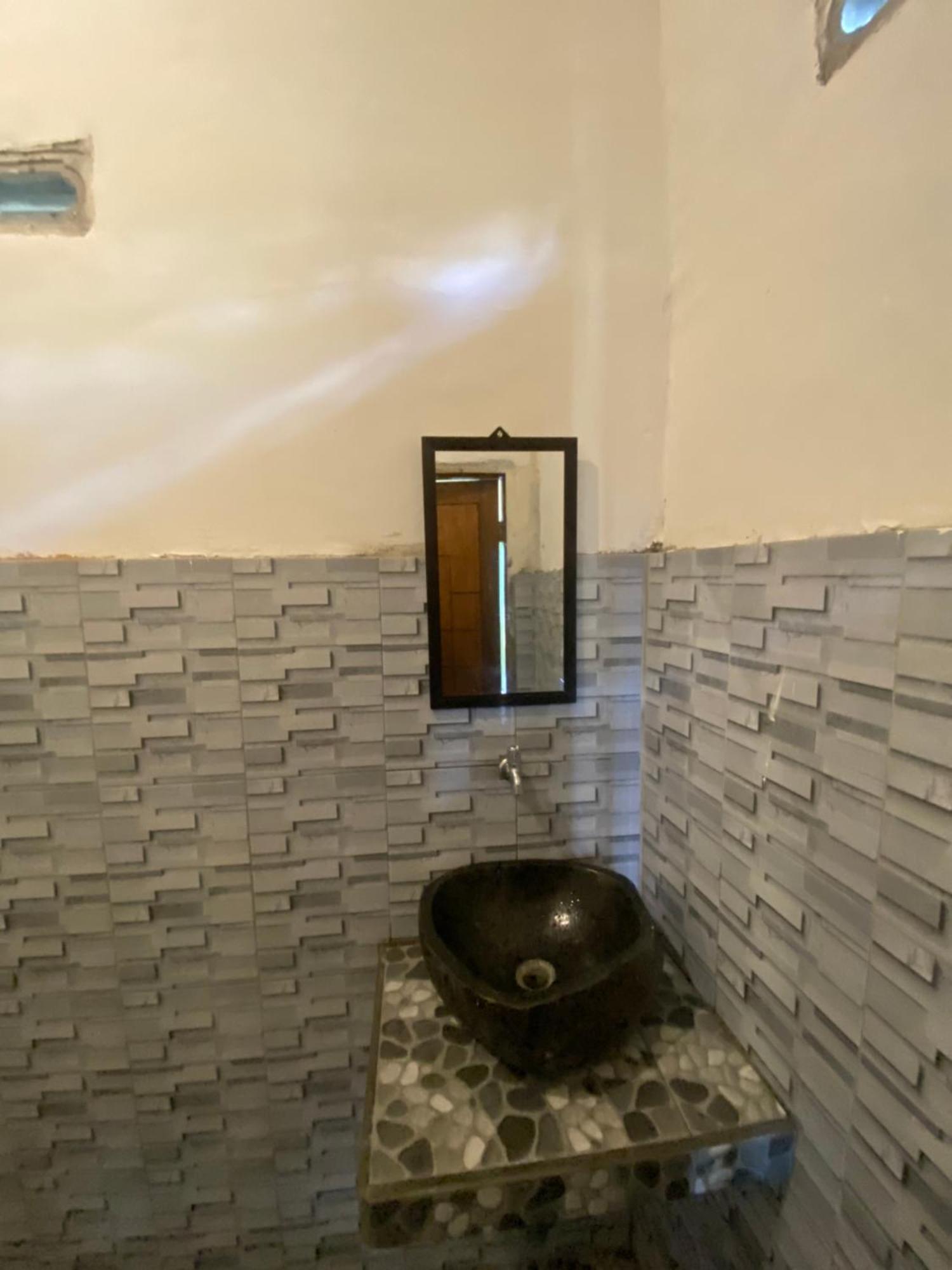Pondok Rinjani Bungalow Тетебату Екстер'єр фото